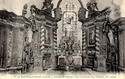 Carte postale ancienne Intérieur de l'Eglise — Vue d'ensemble des Rétables, XVIIe siècle — Moutier-d'Ahun (Creuse)