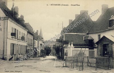 Carte postale ancienne Grand'Rue — Auzances (Creuse)
