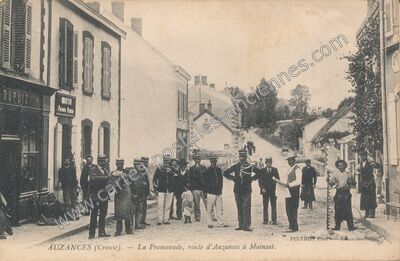 Carte postale ancienne La Promenade, route d'Auzances à Mainsat — Auzances (Creuse)