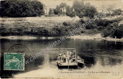 Carte postale ancienne Un Bac sur la Dordogne — Bergerac (Dordogne)