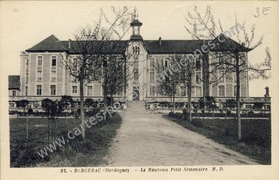 Carte postale ancienne Le Nouveau Petit Séminaire M. D — Bergerac (Dordogne)