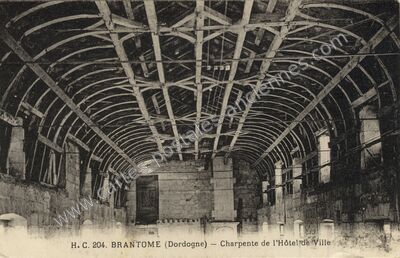 Carte postale ancienne Charpente de l'Hôtel de Ville — Brantôme (Dordogne)