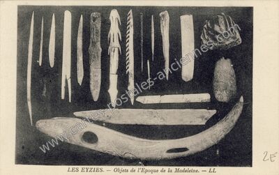 Carte postale ancienne Objets de l'Epoque de la Madeleine — Les Eyzies-de-Tayac-Sireuil (Dordogne)
