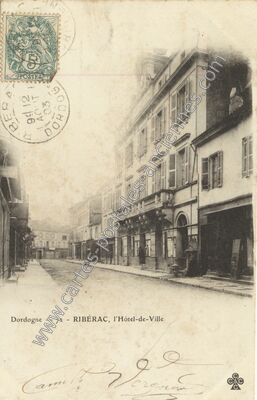 Carte postale ancienne L'Hôtel-de-Ville — Ribérac (Dordogne)