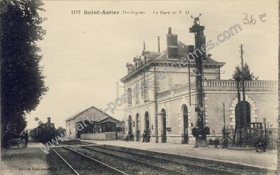 Carte postale ancienne La Gare du P. O — Saint-Astier (Dordogne)