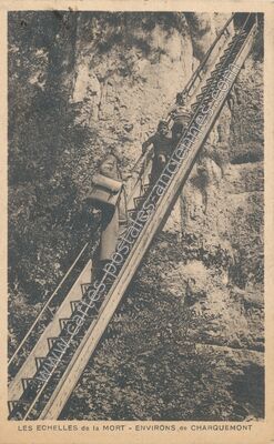 Carte postale ancienne Les Echelles de la Mort — Charquemont (Doubs)
