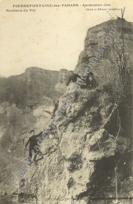 Carte postale ancienne Ascension des Rochers du Val — Pierrefontaine-les-Varans (Doubs)