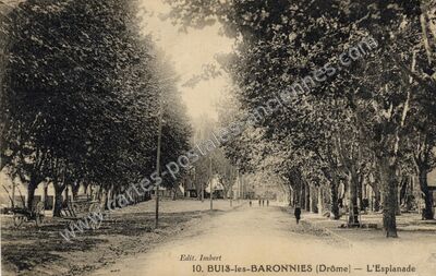 Carte postale ancienne L'Esplanade — Buis-les-Baronnies (Drôme)