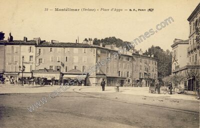 Carte postale ancienne Place d'Aygu — Montélimar (Drôme)