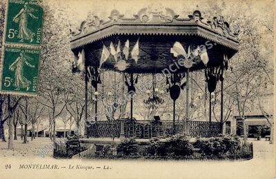 Carte postale ancienne Le Kiosque — Montélimar (Drôme)