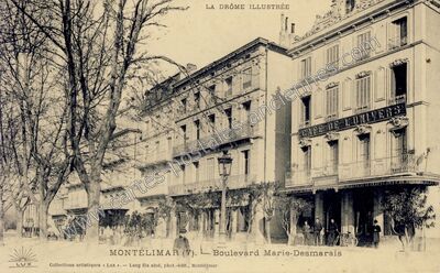 Carte postale ancienne Boulevard Marie-Desmarais — Montélimar (Drôme)