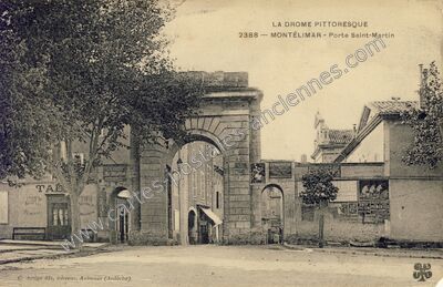 Carte postale ancienne Porte Saint-Martin — Montélimar (Drôme)