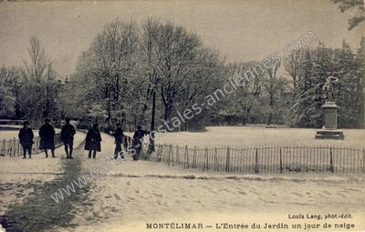 Carte postale ancienne L'Entrée du Jardin un jour de neige — Montélimar (Drôme)
