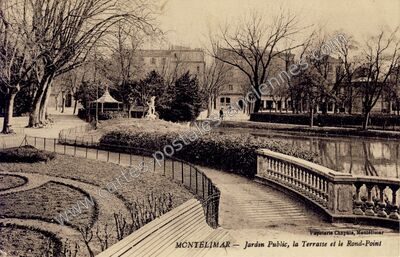 Carte postale ancienne Jardin Public, la Terrasse et le Rond-Point — Montélimar (Drôme)