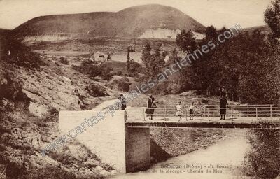 Carte postale ancienne Route de la Méouge - Chemin du Rieu — Séderon (Drôme)