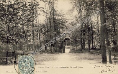 Carte postale ancienne Les Promenades, le rond point — Gisors (Eure)