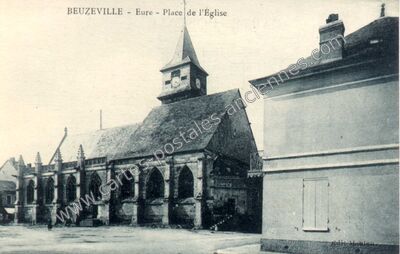 Carte postale ancienne Place de l'Église — Beuzeville (Eure)