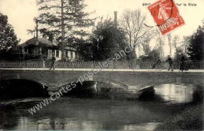 Carte postale ancienne Pont sur la Risle — Brionne (Eure)