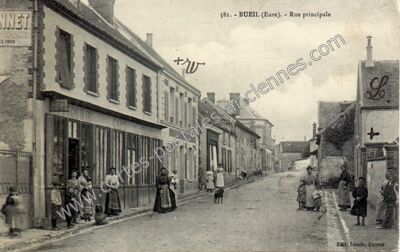 Carte postale ancienne Rue principale — Bueil (Eure)