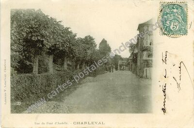 Carte postale ancienne Rue du Pont d'Andelle — Charleval (Eure)