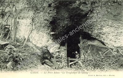 Carte postale ancienne Le Père Adam "Le Troglodyte — Gasny (Eure)