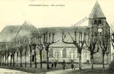 Carte postale ancienne Place de l'Eglise — Longchamps (Eure)