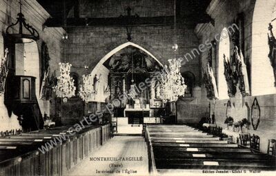 Carte postale ancienne Intérieur de l'Église — Montreuil-l'Argillé (Eure)