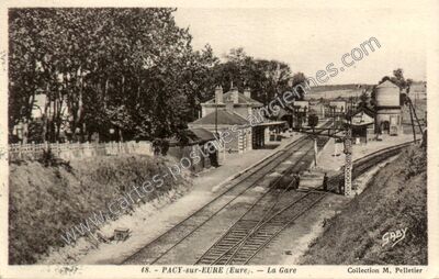 Carte postale ancienne La Gare — Pacy-sur-Eure (Eure)