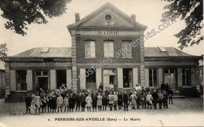 Carte postale ancienne La Mairie — Perriers-sur-Andelle (Eure)