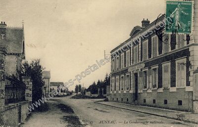 Carte postale ancienne La Gendarmerie nationale — Auneau (Eure-et-Loir)