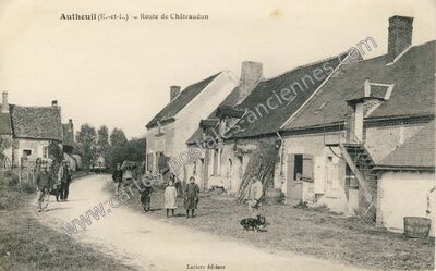 Carte postale ancienne Route de Châteaudun — Autheuil (Eure-et-Loir)
