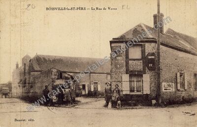 Carte postale ancienne La Rue de Voves — Boisville-la-Saint-Père (Eure-et-Loir)