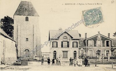 Carte postale ancienne L'Eglise, la Poste et la Mairie — Boisville-la-Saint-Père (Eure-et-Loir)