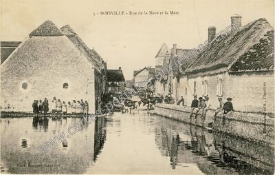 Carte postale ancienne Rue de la Mare et la Mare — Boisville-la-Saint-Père (Eure-et-Loir)