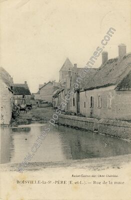 Carte postale ancienne Rue de la mare — Boisville-la-Saint-Père (Eure-et-Loir)