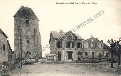 Carte postale ancienne Place de l'Eglise — Boisville-la-Saint-Père (Eure-et-Loir)