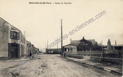 Carte postale ancienne Route de Honville — Boisville-la-Saint-Père (Eure-et-Loir)