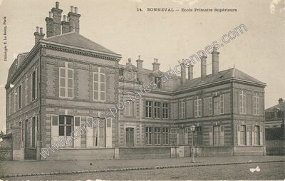 Carte postale ancienne Ecole Primaire Supérieure — Bonneval (Eure-et-Loir)