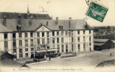 Carte postale ancienne Caserne du 13° Cuirassier. — Quartier Rapp — Chartres (Eure-et-Loir)