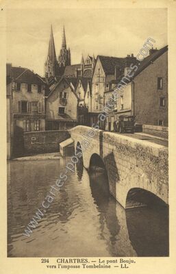 Carte postale ancienne Le pont Bouju, vers l'impasse Tombelaine — Chartres (Eure-et-Loir)