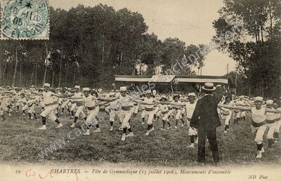 Carte postale ancienne Fête de Gymnastique (15 juillet 1906), Mouvements d'ensemble — Chartres (Eure-et-Loir)