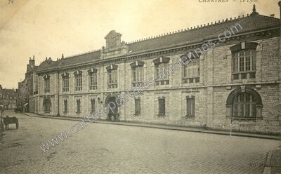Carte postale ancienne Le Lycée — Chartres (Eure-et-Loir)