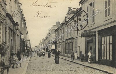 Carte postale ancienne Rue de Chartres — Châteaudun (Eure-et-Loir)