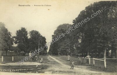Carte postale ancienne Avenue du Château — Denonville (Eure-et-Loir)