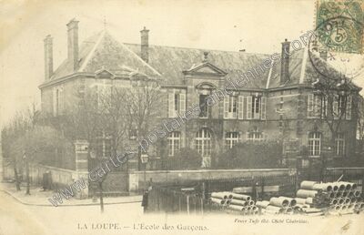 Carte postale ancienne L'École des Garçons — La Loupe (Eure-et-Loir)