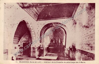 Carte postale ancienne Intérieur de la Chapelle du pèlerinage des 3 Marie — Mignières (Eure-et-Loir)