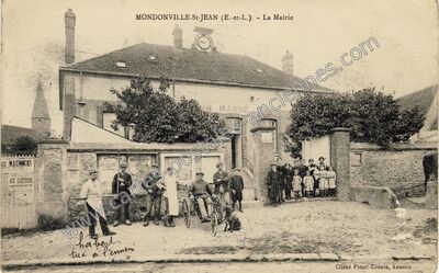 Carte postale ancienne La Mairie — Mondonville-Saint-Jean (Eure-et-Loir)