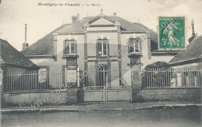 Carte postale ancienne La Mairie — Montigny-le-Chartif (Eure-et-Loir)