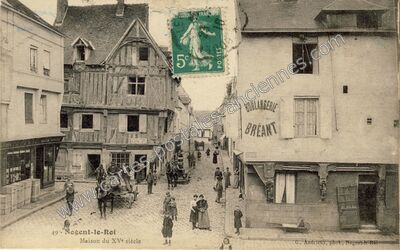 Carte postale ancienne Maison du XVe siècle — Nogent-le-Roi (Eure-et-Loir)