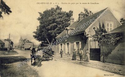 Carte postale ancienne Entrée du pays par la route de Gouillons — Ouarville (Eure-et-Loir)